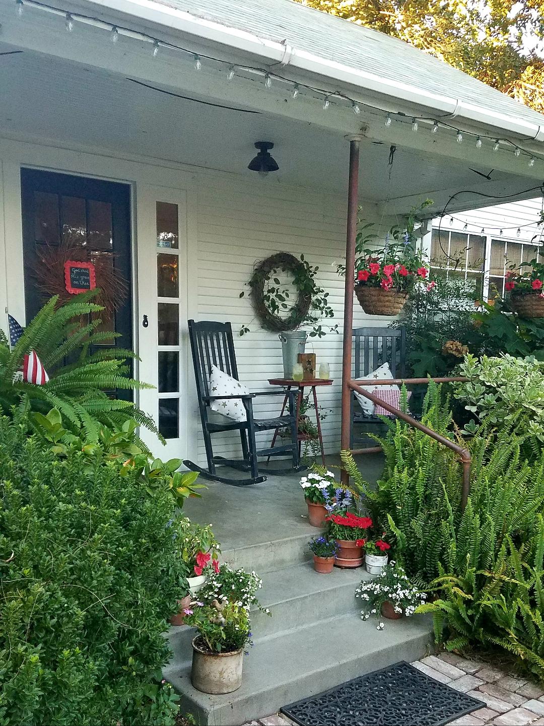 A Summer Front Porch Farmhouse Fun