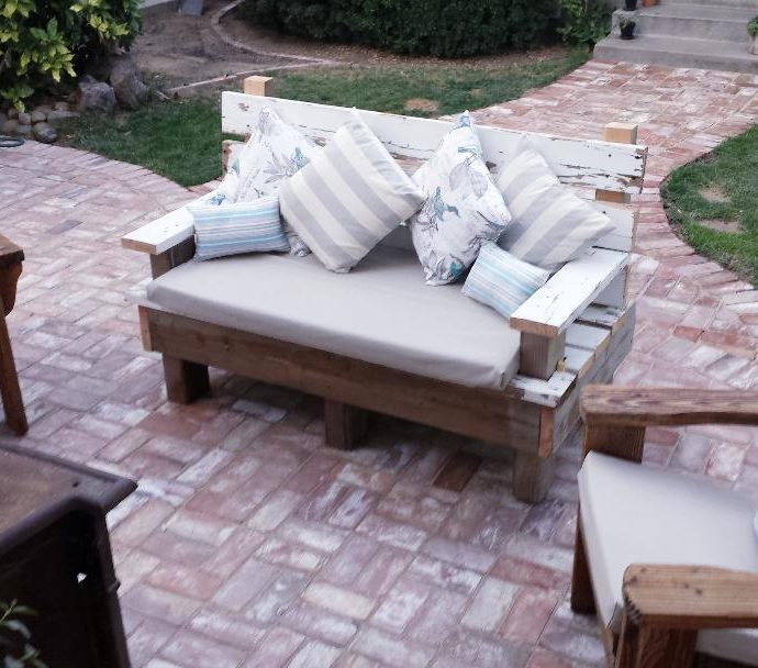 OUTDOOR SUMMER LIVING (SLIP COVER STYLE)