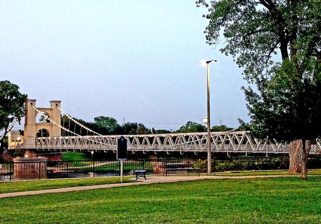 SILOS OR BUST FARMHOUSE FUN   Waco Bridge 2 1024x715 