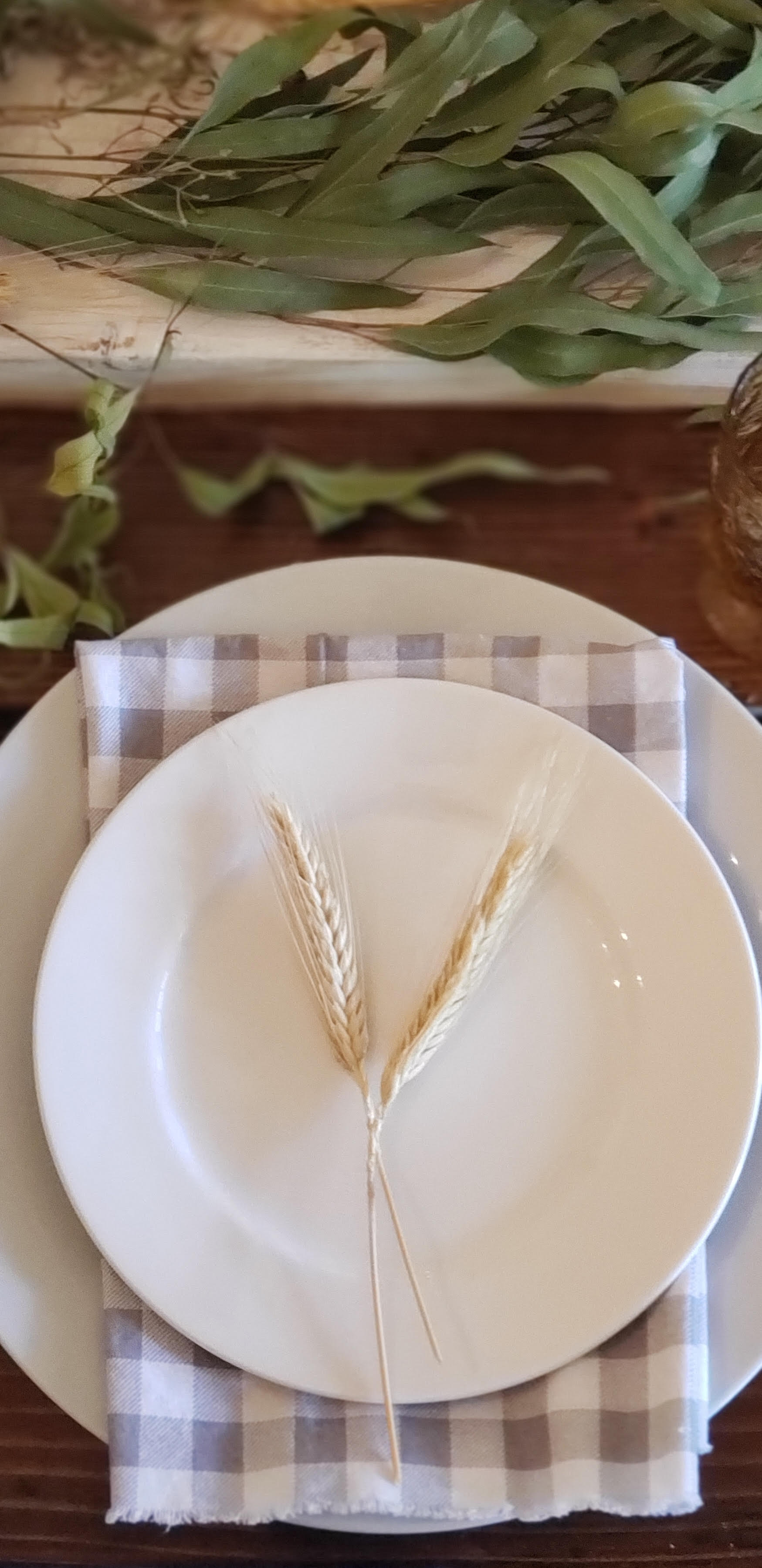 wheat and checked napkin place setting